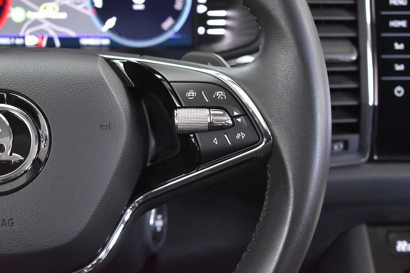 Škoda Kodiaq TDI 147kW L&K*TAŽNÉ*WEBASTO*ČR - fotka 22 z 52