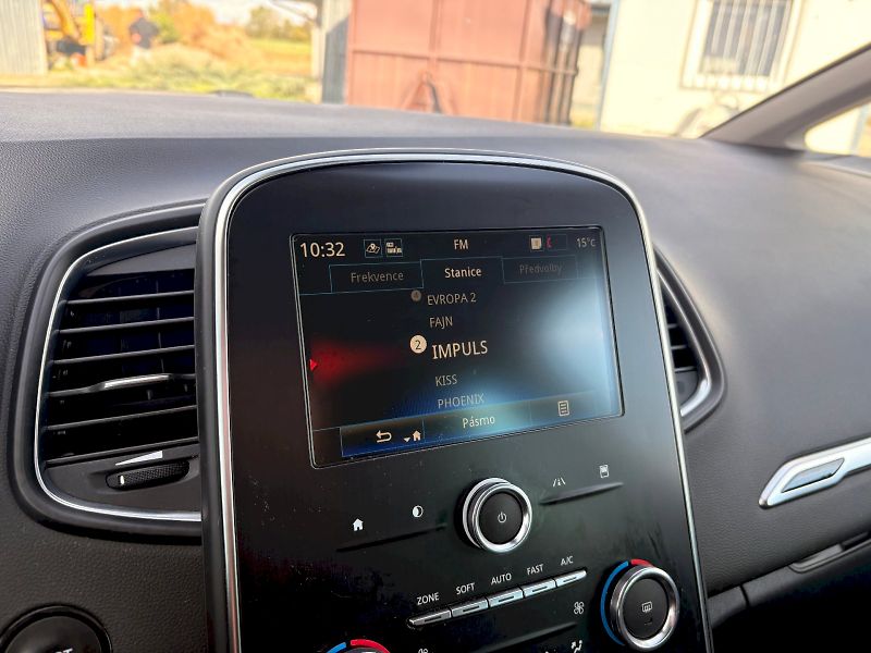 Renault Grand Scénic (2020) BdCi 150 Intens - tažné - fotka 13 z 29