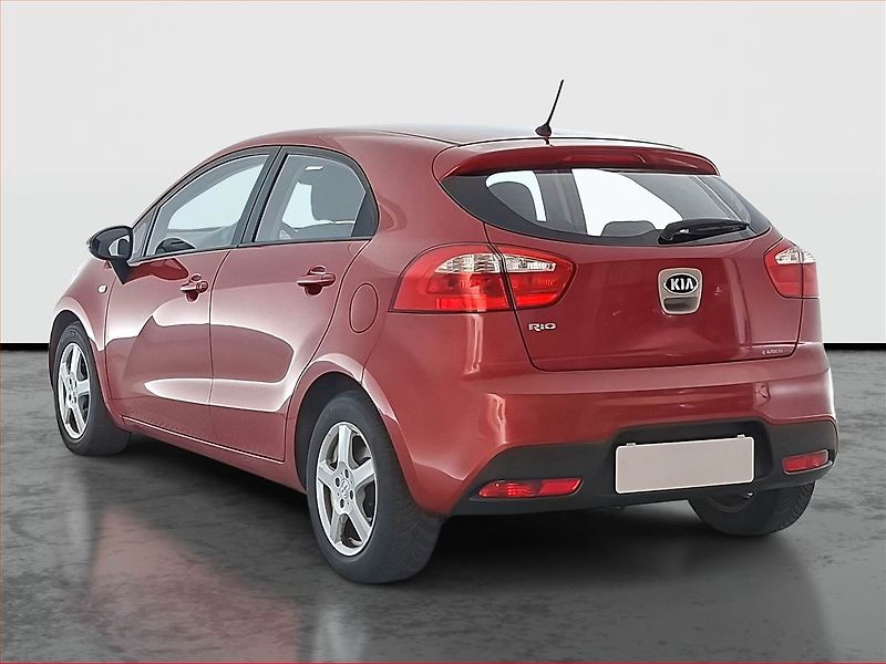Kia Rio (2014) 1.25 CVVT, ČR,1.maj - fotka 4 z 15