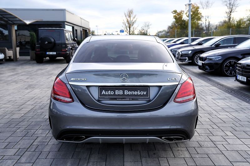 Mercedes-Benz Třídy C C43 AMG 4Matic/ČR/Performance - fotka 5 z 42