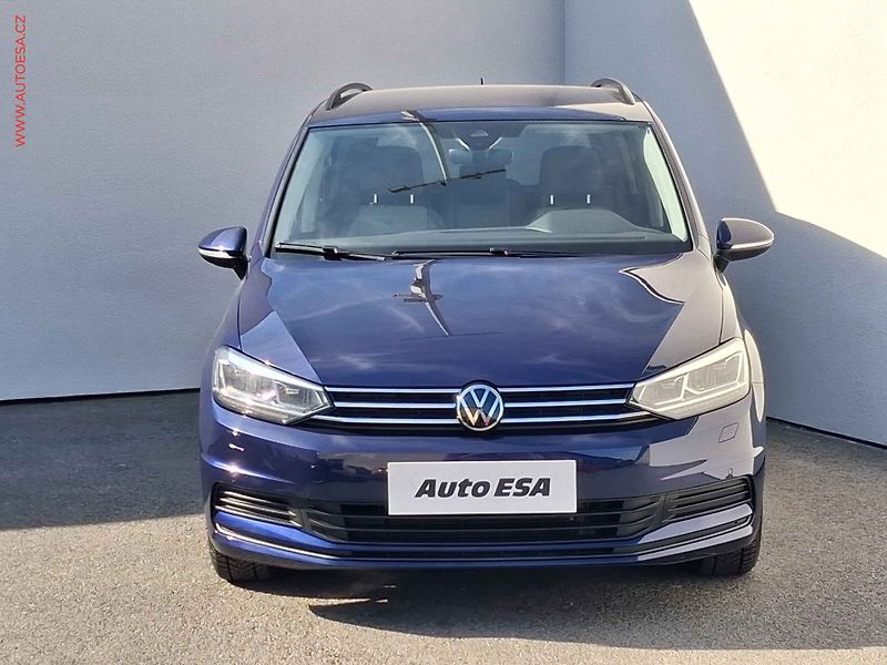 Volkswagen Touran (2024) 2.0 TDi, 2.maj,ČR, DSG, LED - fotka 2 z 20