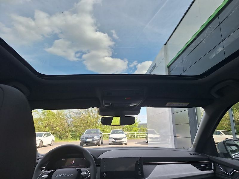 Škoda Scala Top Selection 1,0TSI 85kW - fotka 11 z 12