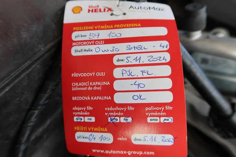 Mazda 3 (2014) HB 1,5 G100, 2 sady kol, ČR - fotka 25 z 28