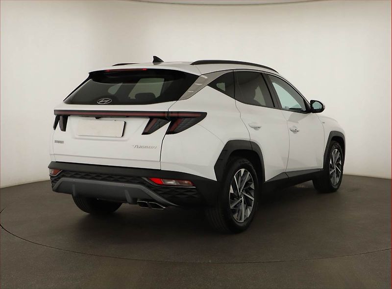 Hyundai Tucson (2023) Smart 1.6 T-GDI 48V MHEV - fotka 5 z 16