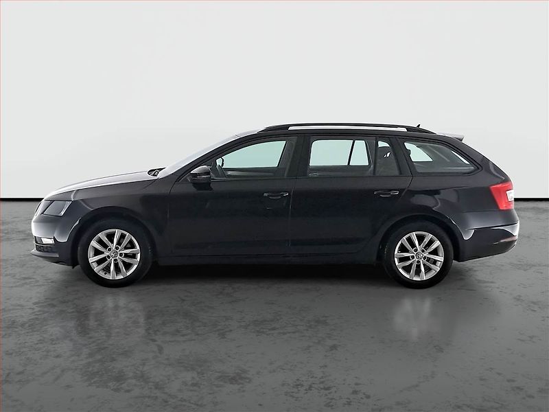 Škoda Octavia (2020) Ambition 1.5 TSI, Serv.kniha - fotka 3 z 18
