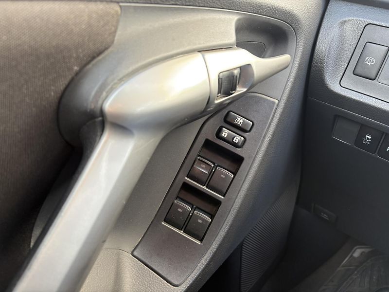 Toyota Verso 2.2 D-4D 110kW AT 7 míst - fotka 13 z 20