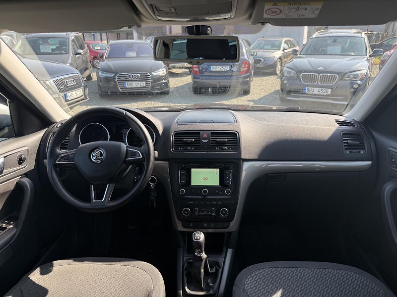 Škoda Yeti 1.8 TSI 4x4 ELEGANCE - fotka 7 z 12