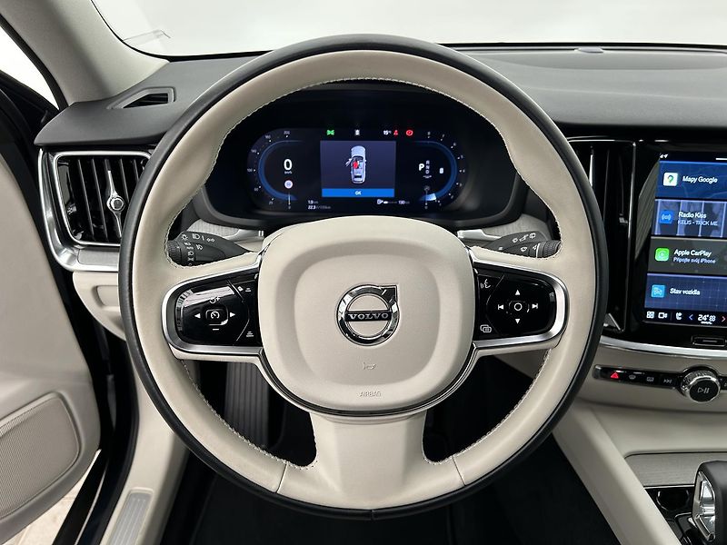 Volvo V60 2.0 B5 4x4 CC PLUS - fotka 21 z 31