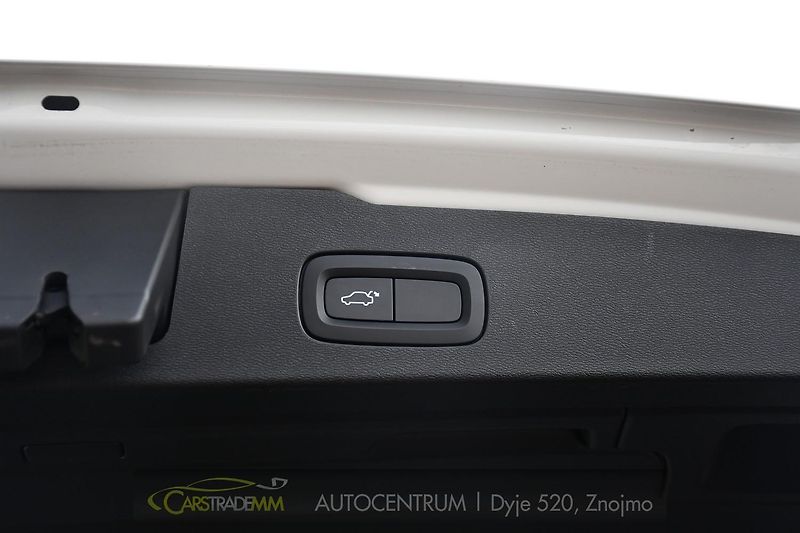 Volvo V60 2,0 T6 186kW PHEV TWIN ENGINE - fotka 46 z 51