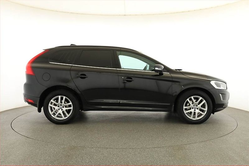 Volvo XC60 (2014) D4, 4X4, Automat, Kůže, Navi - fotka 6 z 16
