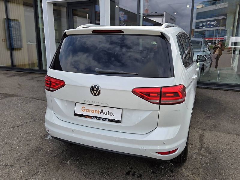 Volkswagen Touran (2026) 1.5 TSI DSG 7míst - fotka 3 z 48