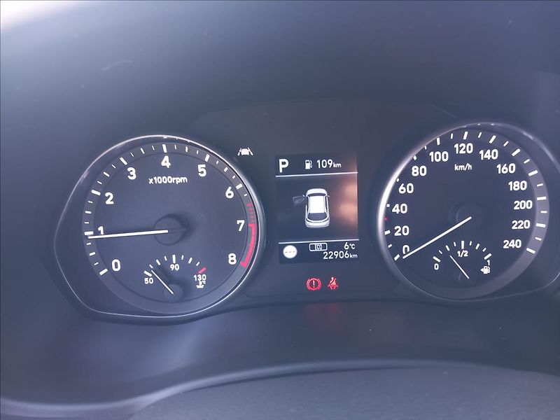 Hyundai i30 1,5 T-GDi N-LINE DCT - fotka 12 z 22