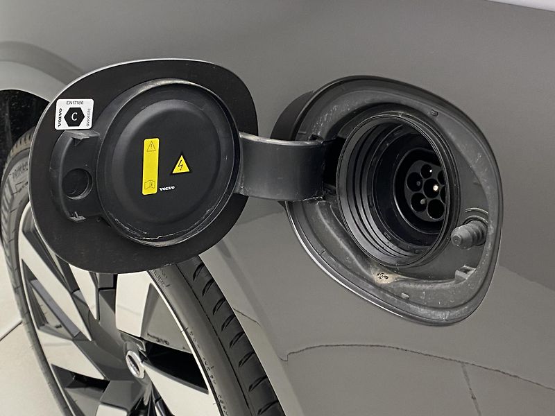 Volvo V90 T6 AWD RECHARGE BRIGHT PLUS - fotka 38 z 64