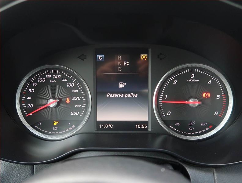 Mercedes-Benz Třídy C (2015) C 220 d 4MATIC , 4X4, Automat - fotka 11 z 22