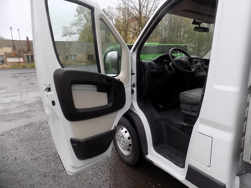 Fiat Ducato (2015) 2,3 96KW VALNÍK 4,20M - fotka 13 z 34