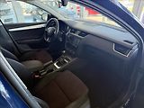 Škoda Octavia 1,4   TSI 110kW,SERVISKA,ČR - náhled 8