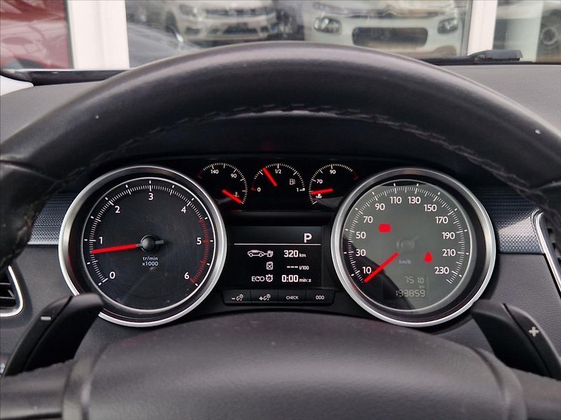 Peugeot 508 1,6 d 88kW KAMERA PANORAMA - fotka 21 z 37