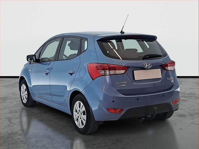 Hyundai ix20 (2013) 1.4 CVVT, Park. senzory - fotka 4 z 16