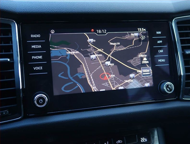 Škoda Kodiaq (2019) Style 1.5 TSI, Kůže, Navi - fotka 18 z 19