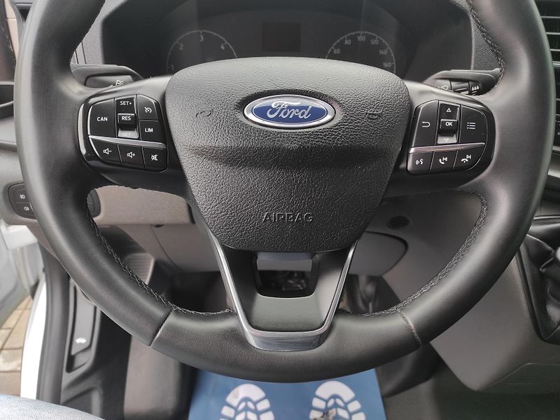 Ford Transit Custom 2,0EcoBlue mHev, L2, 6 míst,TZ - fotka 22 z 44