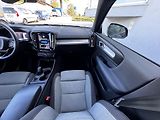 Volvo XC40 B4 AWD // 1. maj // ČR - náhled 20