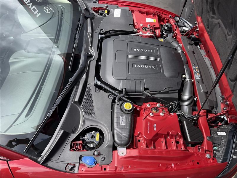 Jaguar XK 5,0 V8 283kW AT Coupe - fotka 31 z 43