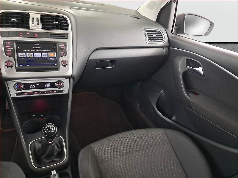 Volkswagen Polo (2017) 1.2 TSI - fotka 8 z 18