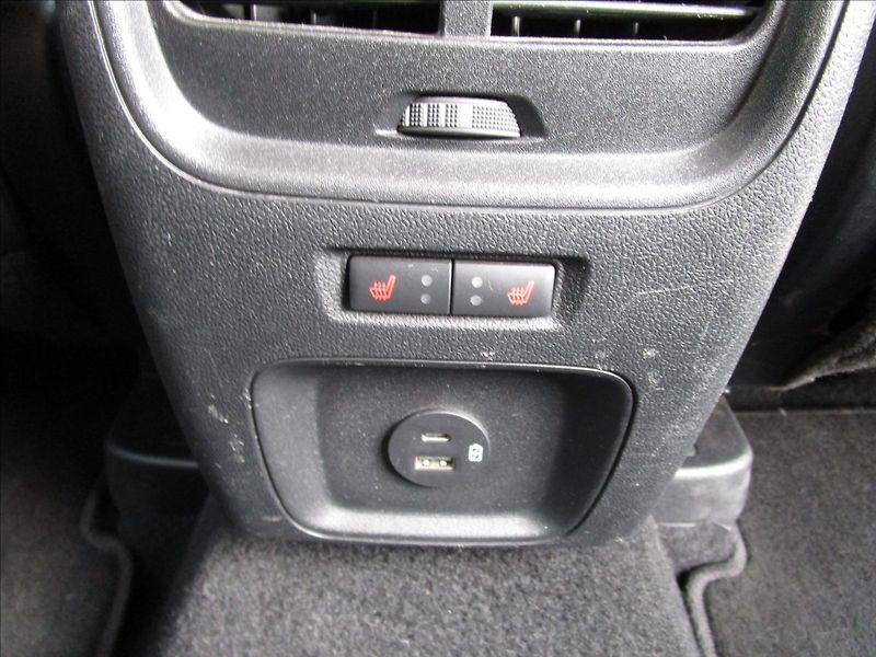 Ford Kuga 2.0 EcoBlue AWD, Titanium, aut - fotka 26 z 44