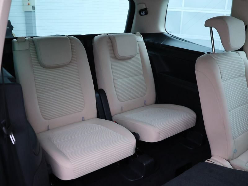 Seat Alhambra 2,0 TDI 103kW DSG Style 7-Míst - fotka 14 z 41