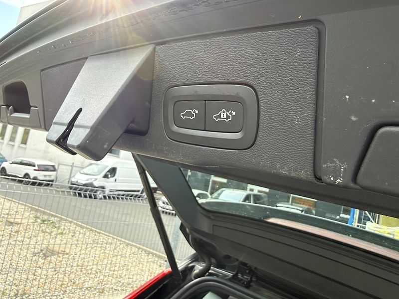 Volvo XC60 (2023) T6 AWD Recharge Plus Bright - fotka 49 z 51