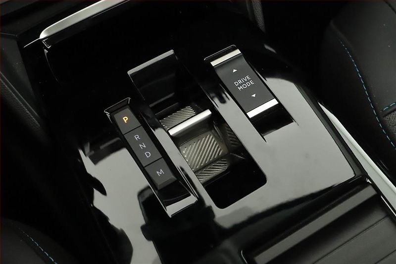 Citroën C4 (2024) 1.2 PureTech - fotka 12 z 20