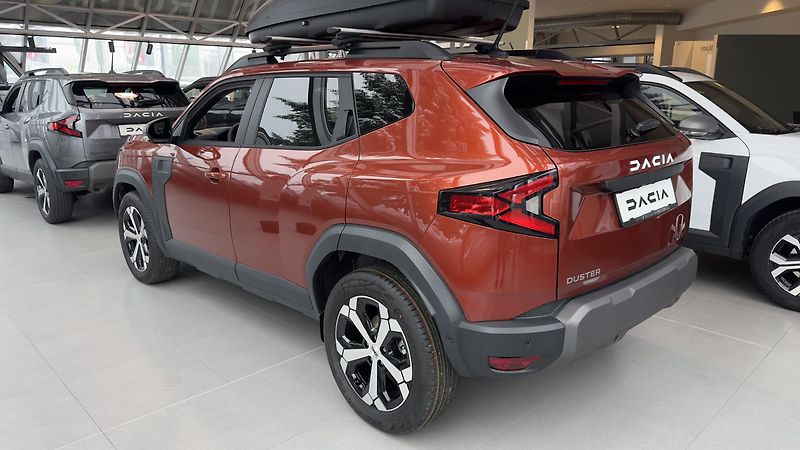 Dacia Duster (2026) Journey Eco-G 120 - fotka 3 z 14