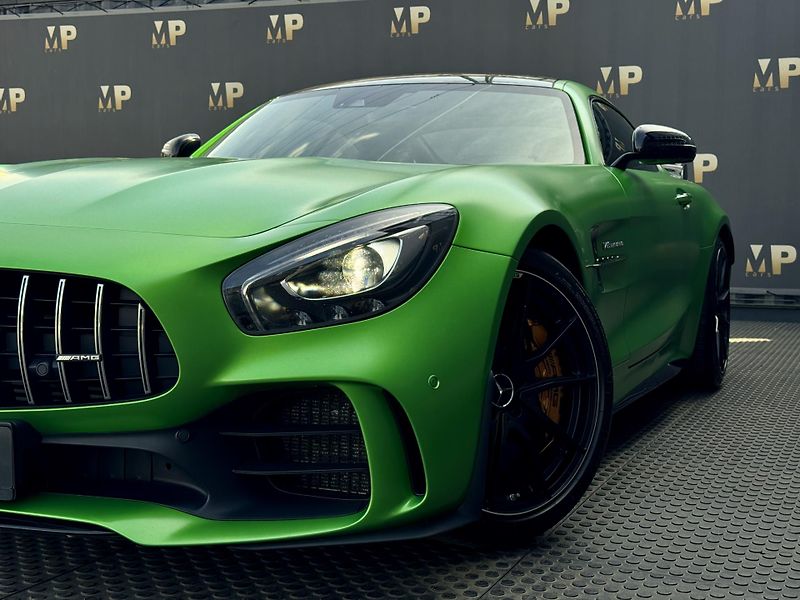 Mercedes-Benz AMG GT (2017) R 4.0 V8 430kW, Carbon Ceramic - fotka 43 z 61
