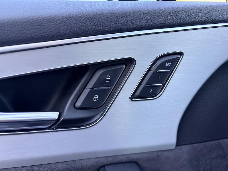 Audi Q7 QUATTRO S-LINE MATRIX NEZ. TOP - fotka 17 z 64