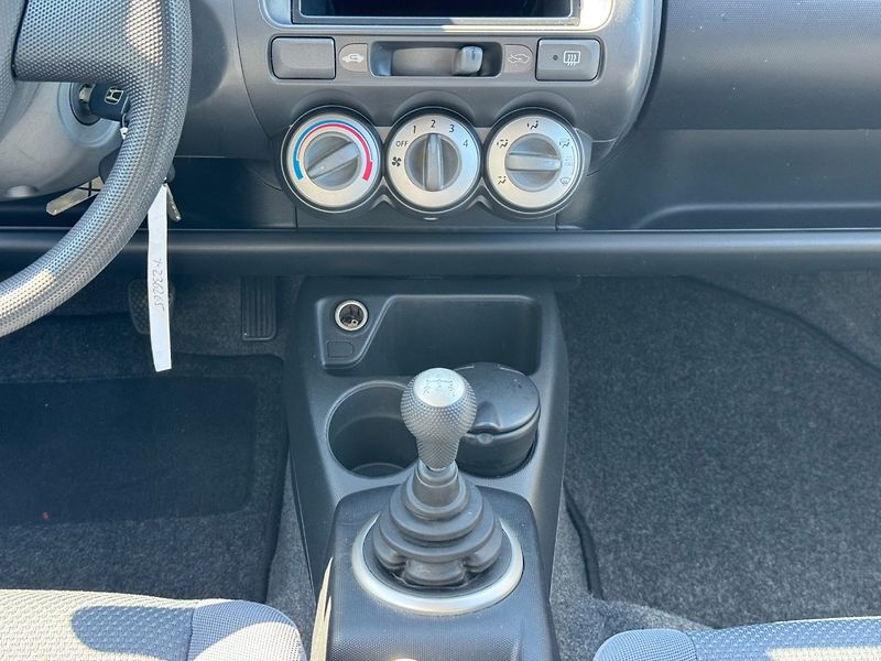 Honda Jazz (2006) 1.2i 57kW - fotka 21 z 29