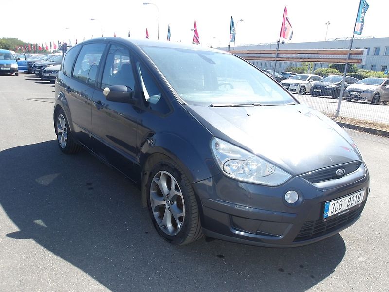 Ford S-MAX 2,0TDCi103kW ČR 1.MAJ.!!! - fotka 7 z 27