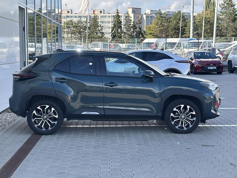 Toyota Yaris Cross (2025) Style 1,5 HEV 130k 4x2 - fotka 13 z 14
