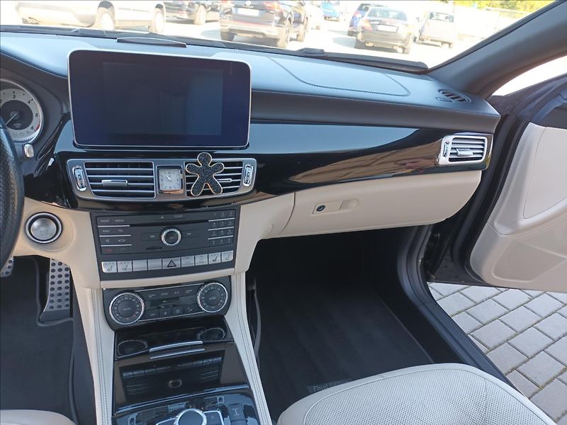 Mercedes-Benz CLS 3,0 350d,4Matic,190kw,ČR,1MAJ, - fotka 12 z 43