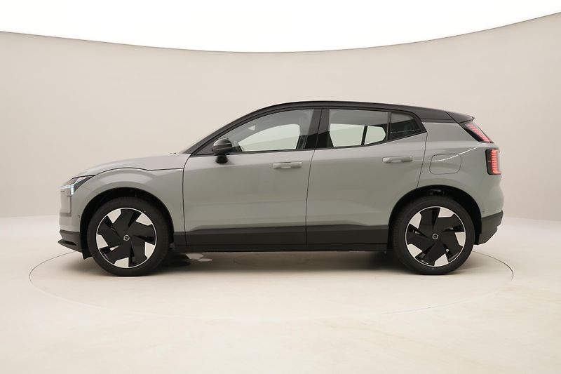 Volvo EX30 (2026) P5 LONG RANGE ELETRIC ULTRA - fotka 9 z 76