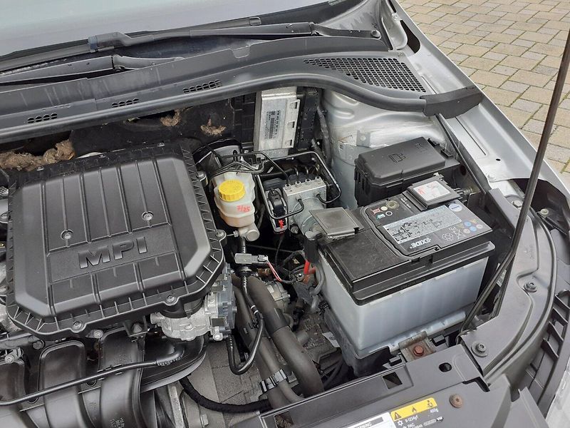 Škoda Fabia (2017) KOMBI 1.0 MPi ČR - fotka 27 z 34