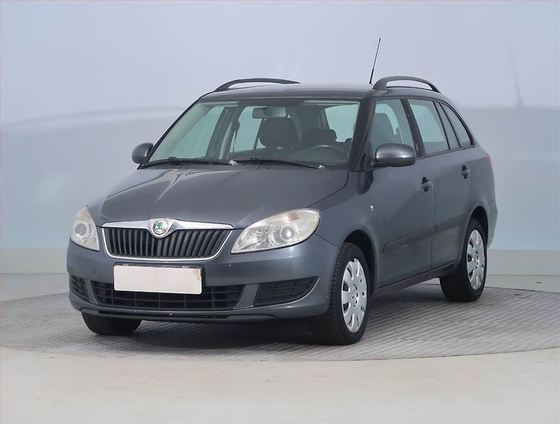 Škoda Fabia (2011) 1.6 TDI, po STK - fotka 2 z 14