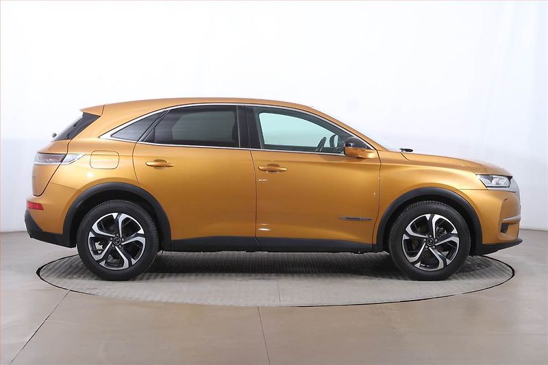 DS Automobiles DS7 Crossback (2019) 1.5 BlueHDI, Serv.kniha, Kůže - fotka 6 z 15