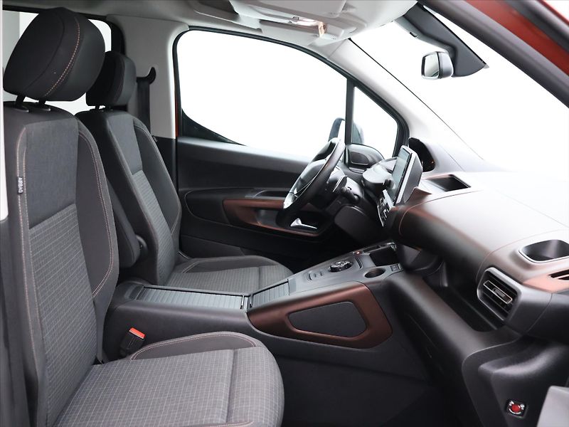 Peugeot Rifter 1,5 HDI GT 96 kW CZ - fotka 11 z 32