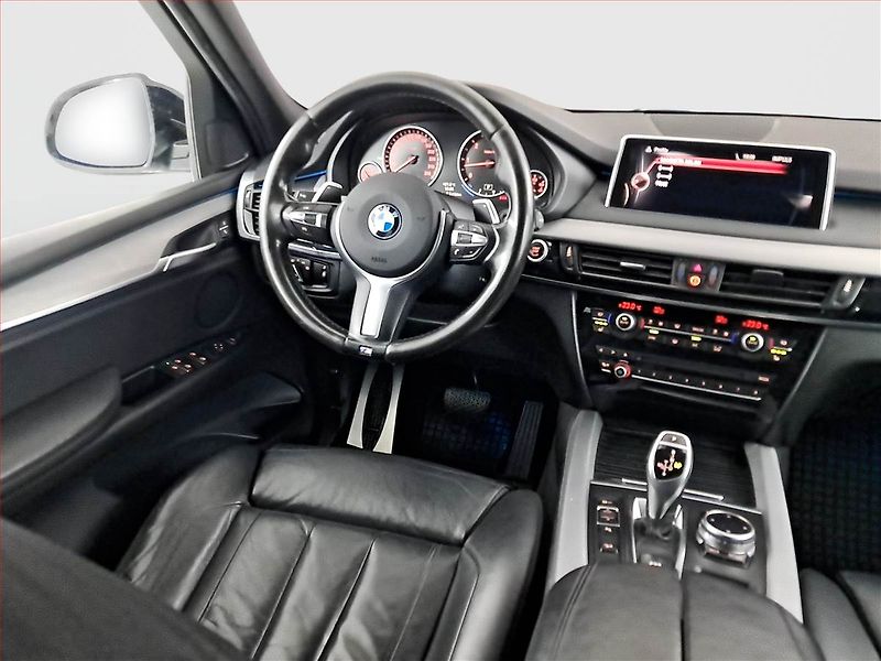 BMW X5 (2014) M Paket xDrive30d, 4X4 - fotka 7 z 19