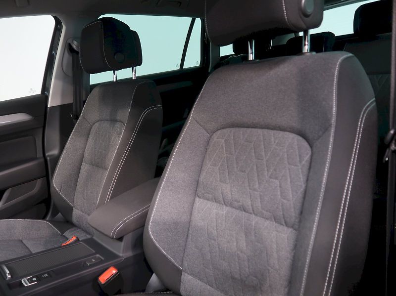 Volkswagen Passat (2022) BUSINESS PREMIUM 2.0TDI 110KW - fotka 15 z 38