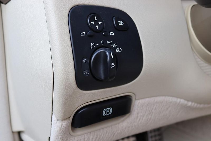 Mercedes-Benz CLK 550 AMG CABRIO 285kW - fotka 25 z 50