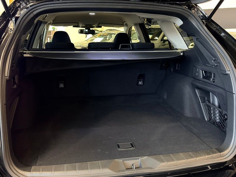 Subaru Outback 2.5i 4WD Active - fotka 16 z 16