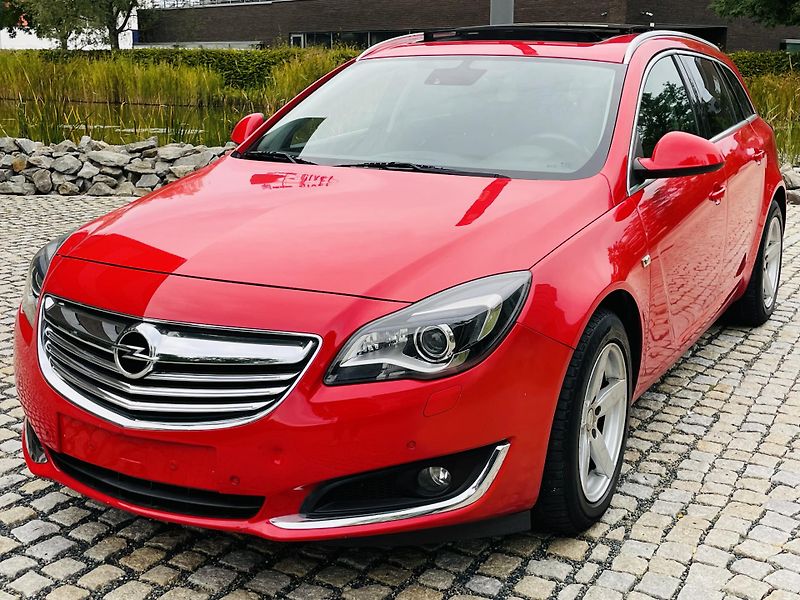 Opel Insignia 2.0CDT 4x4 AUT KAMERA SERVISKA - fotka 4 z 46