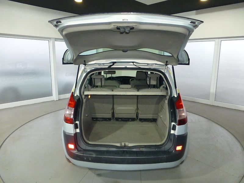 Renault Scénic (2004) 1,6 16V*DIGIKLIMA* - fotka 21 z 22