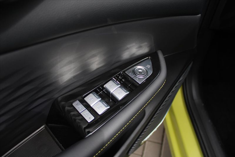 BAIC X5 1.5T 130kW A/T LED PANORAMA - fotka 28 z 30